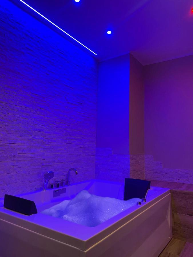 B&B New Paris & Suite Taranto Kültér fotó