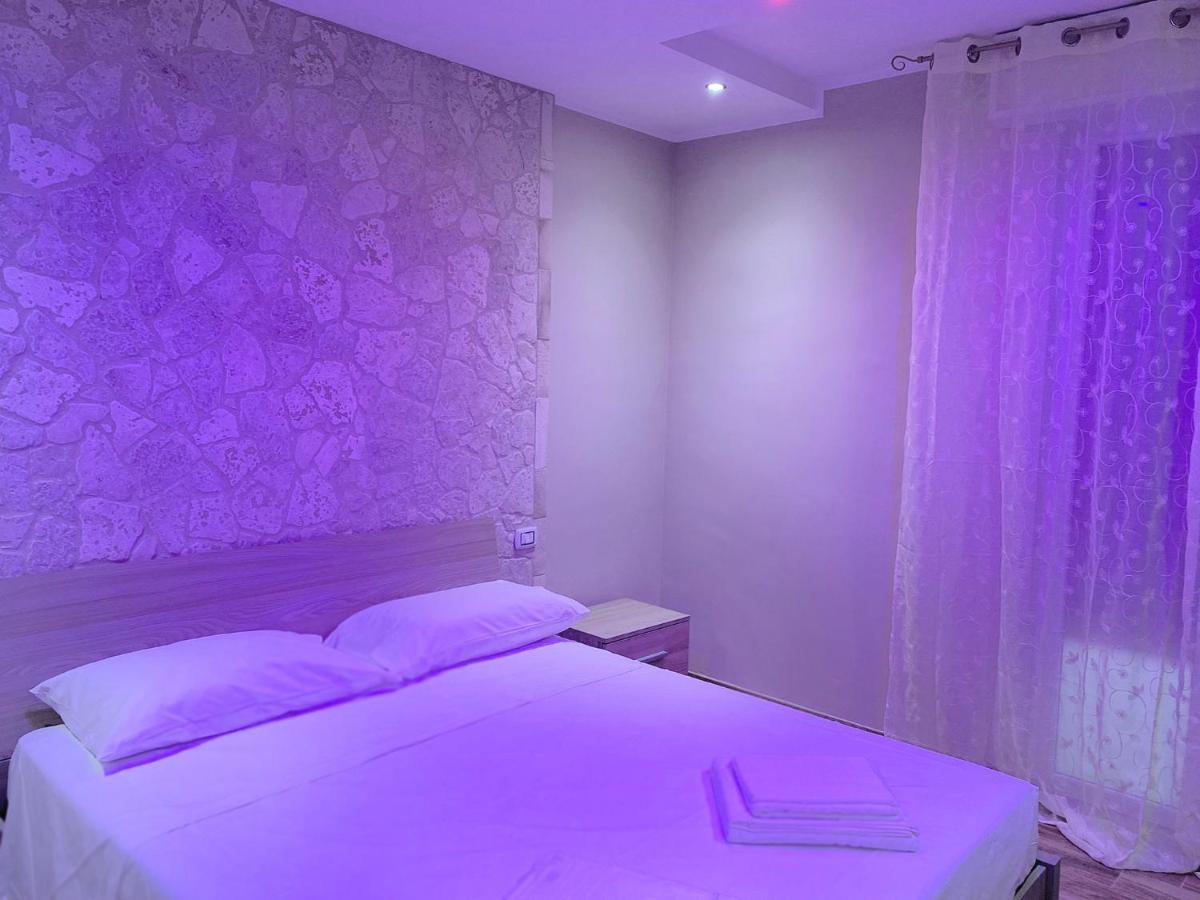 B&B New Paris & Suite Taranto Kültér fotó