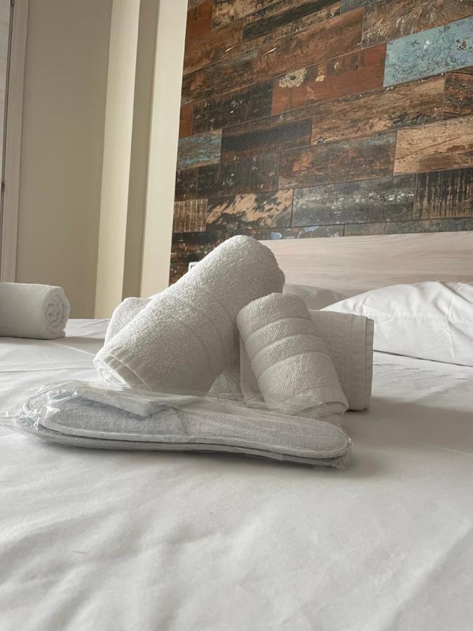 B&B New Paris & Suite Taranto Kültér fotó