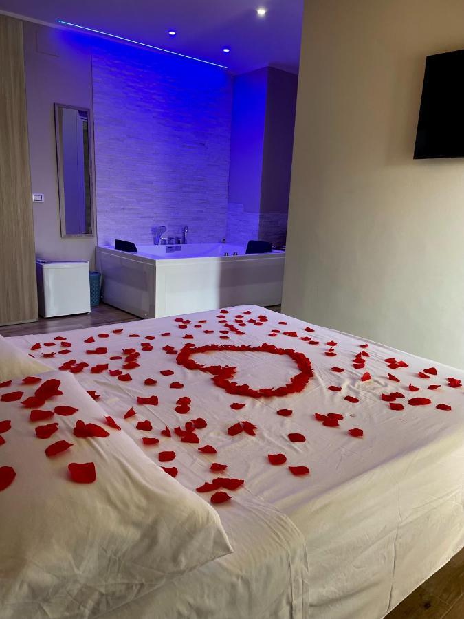 B&B New Paris & Suite Taranto Kültér fotó